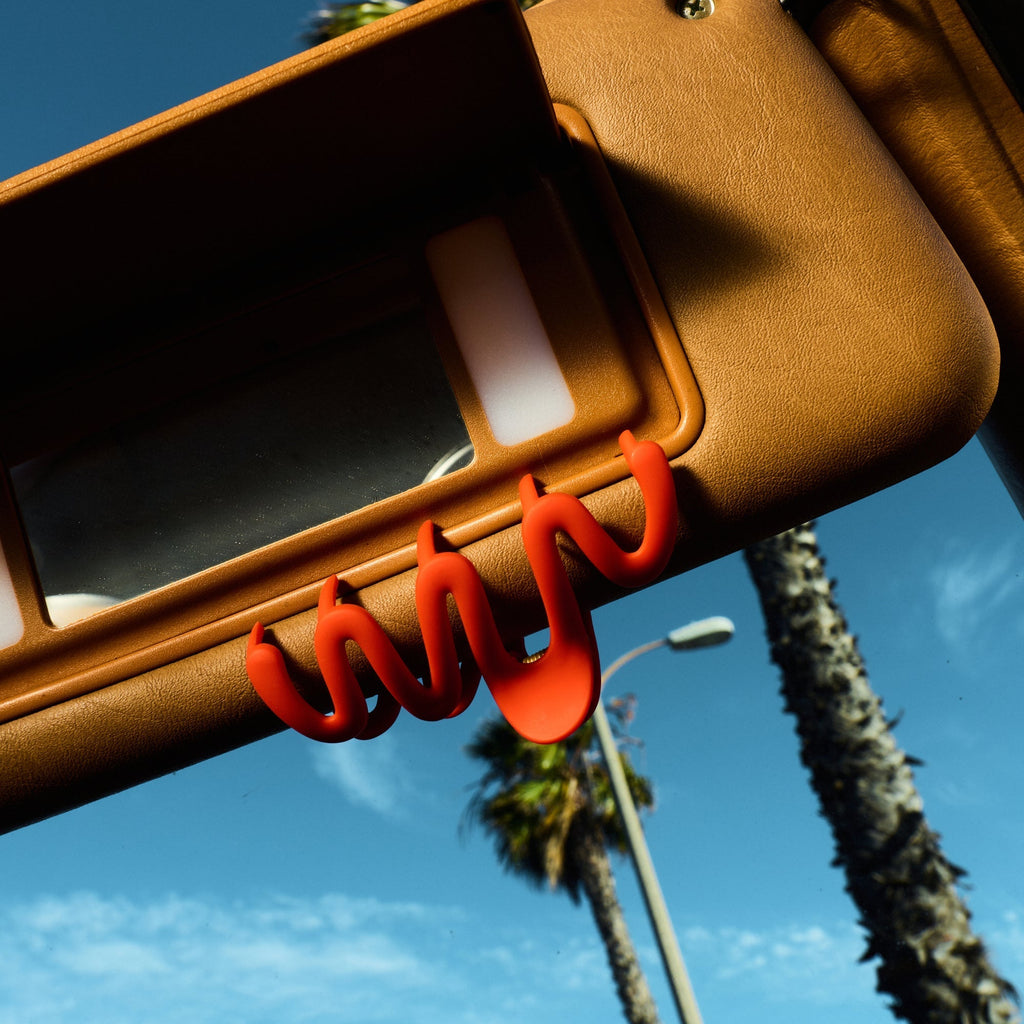 The ‘W’ Claw Clip N4